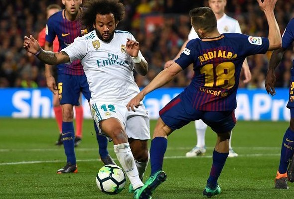 Marcelo from Real Madrid and Jordi Alba from Barcelona, two of the best LB (left back) in FIFA Mobile
